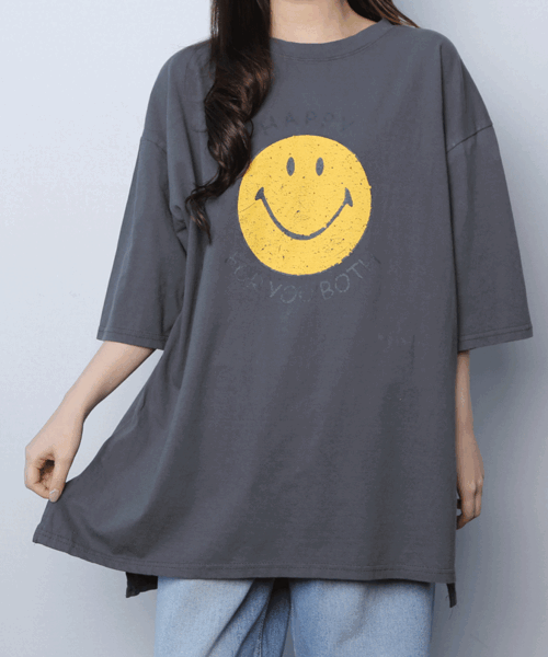 (1+1할인 박스티) 크랙 스마일 트임 오버핏 반팔 티셔츠 (입고지연)